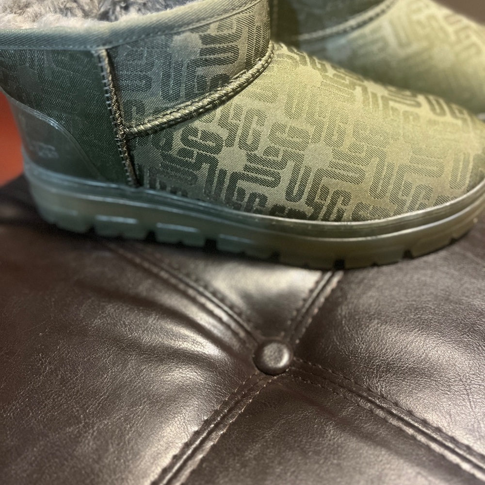 ugg australia classic ultra mini